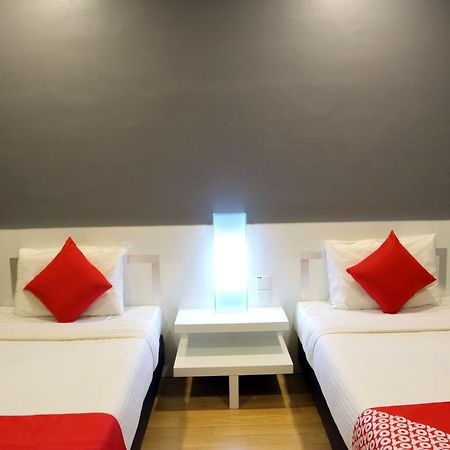 Oyo 232 The Suraya Hotel Куантан Екстер'єр фото