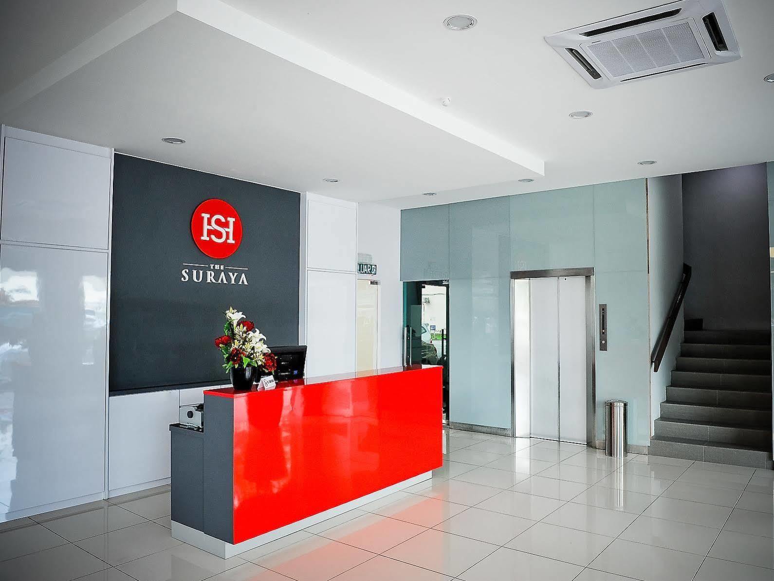 Oyo 232 The Suraya Hotel Куантан Екстер'єр фото