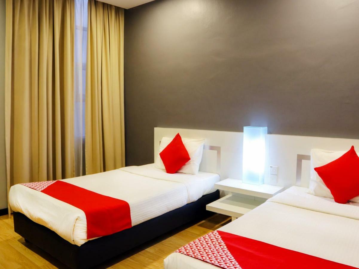 Oyo 232 The Suraya Hotel Куантан Екстер'єр фото
