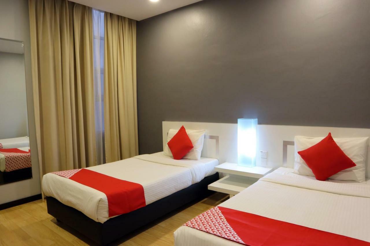Oyo 232 The Suraya Hotel Куантан Екстер'єр фото