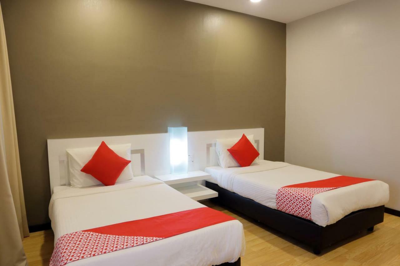 Oyo 232 The Suraya Hotel Куантан Екстер'єр фото